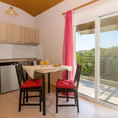 Apartament Siora Maria *