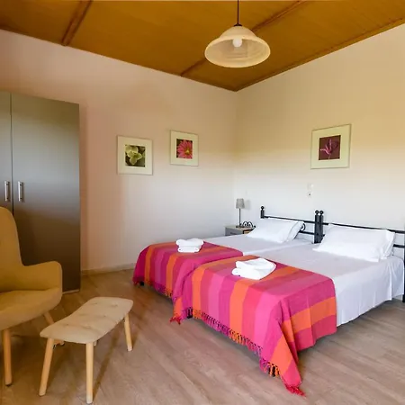 Siora Maria * Argostolion