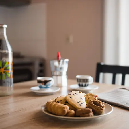 Siora Maria * Argostolion