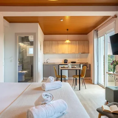 Siora Maria Argostolion